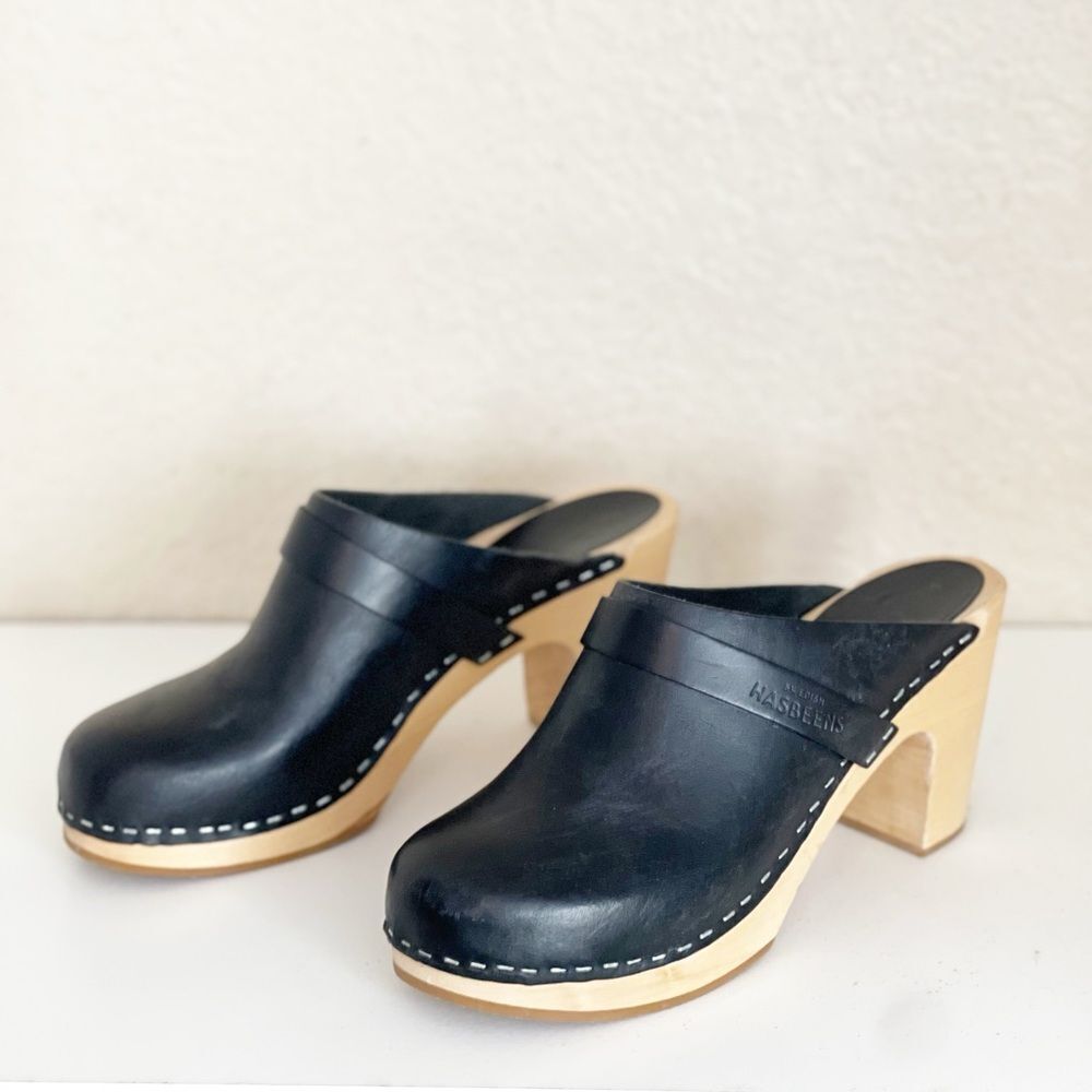 Swedish Hasbeens Black and Tan Mules with Wooden Platform. 9/40 - Picture 14 of 15